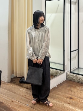 「URBAN RESEARCH DOORS（アーバンリサーチドアーズ）のソフトハンドルカゴバッグ（ハンドバッグ、ブラック系）」を使った、chihiroさん（レディース・153cm）の春コーディネート