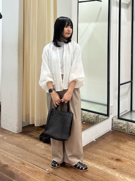 「URBAN RESEARCH DOORS（アーバンリサーチドアーズ）のソフトハンドルカゴバッグ（ハンドバッグ、ブラック系）」を使った、chihiroさん（レディース・153cm）の春コーディネート