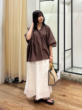 「URBAN RESEARCH DOORS（アーバンリサーチドアーズ）のパッチワーク刺繍スカート（スカート、ホワイト系）」を使った、chihiroさん（レディース・153cm）の夏コーディネート
