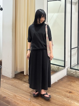 「URBAN RESEARCH DOORS（アーバンリサーチドアーズ）のOOFOS　OOMEGA（サンダル、ブラック系）」を使った、chihiroさん（レディース・153cm）の春コーディネート