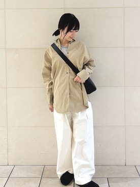 「秋のシャツ着こなし術」｜「アイテム（サンダル）」を使った、chihiroさん（レディース・153cm）の秋コーディネート