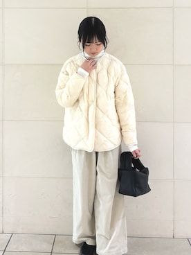 「かぐれ（カグレ）のコットンベルベットイージーパンツ（その他パンツ）」を使った、chihiroさん（レディース・153cm）の秋コーディネート