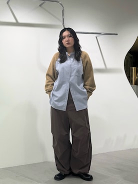 「KBF（ケイビーエフ）のアイテム（シャツ/ブラウス）」を使った、のぶさん（レディース・163cm）の冬コーディネート