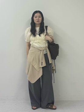 「KBF（ケイビーエフ）のパイピングイージーパンツ（その他パンツ、グレー系）」を使った、のぶさん（レディース・163cm）の春コーディネート