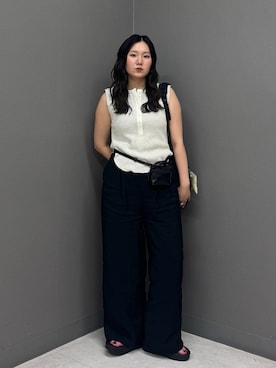 「URBAN RESEARCH DOORS（アーバンリサーチドアーズ）のOOFOS　OOMEGA（サンダル、ブラック系）」を使った、のぶさん（レディース・163cm）の夏コーディネート