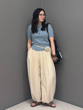 「KBF（ケイビーエフ）のクロスバンドサンダル（サンダル、ブラウン系）」を使った、のぶさん（レディース・163cm）の夏コーディネート