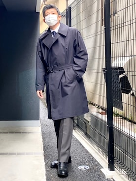 「ビジネススタイル」｜「アイテム（トレンチコート）」を使った、こすちんさん（メンズ・178cm）の春コーディネート