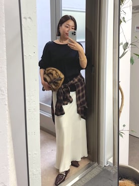 「アイテム（スウェット）」を使った、AIさん（レディース・160cm）の夏コーディネート
