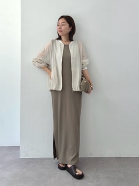 「RIVE DROITE（リヴドロワ）のアイテム（アクセサリー）」を使った、AIさん（レディース・160cm）の春コーディネート