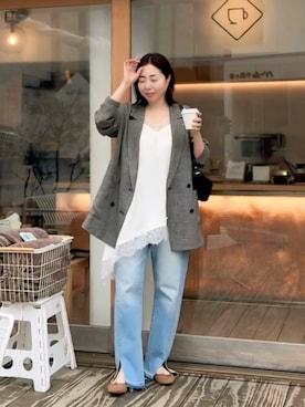 「RIVE DROITE（リヴドロワ）の予約【鮮度抜群】バイアスヘムレースキャミソール（キャミソール、ホワイト系）」を使った、AIさん（レディース・160cm）の春コーディネート