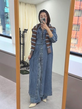 「RIVE DROITE（リヴドロワ）の予約【A・MONN(アモン)】addフロントナローデニム（デニムパンツ、ブルー系）」を使った、AIさん（レディース・160cm）の春コーディネート