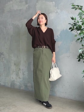 「アイテム（ボストンバッグ）」を使った、AIさん（レディース・160cm）の秋コーディネート