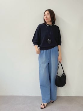 「RIVE DROITE（リヴドロワ）の予約【A・MONN(アモン)】フェイクデニムイージーパンツ（デニムパンツ、ブルー系）」を使った、AIさん（レディース・160cm）の春コーディネート