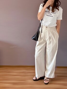 「BEAUTY&YOUTH UNITED ARROWS（ビューティーアンドユースユナイテッドアローズ）の¥13,000🩵2026/05（スラックス、ホワイト系）」を使った、bashirikanikaさん（レディース）の夏コーディネート