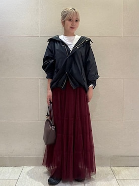 「SHIPS（シップス）のアイテム（スカート）」を使った、小菅さん（レディース・156cm）の秋コーディネート