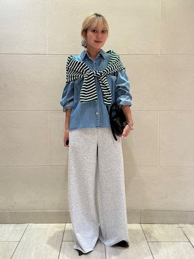 「シップス」｜「アイテム（スウェットパンツ）」を使った、小菅さん（レディース・156cm）の夏コーディネート