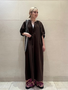 「SHIPS（シップス）のアイテム（トートバッグ）」を使った、小菅さん（レディース・156cm）の秋コーディネート