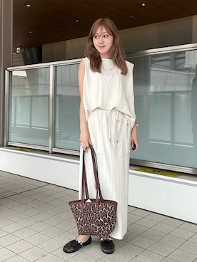 「A VACATION（アヴァケーション）のアイテム」を使った、小菅さん（レディース・156cm）の夏コーディネート