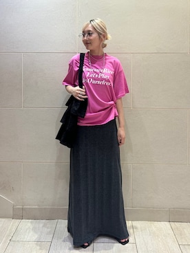 「ノースリーブ」｜「アイテム（ワンピース/ドレス、ブラック系）」を使った、小菅さん（レディース・156cm）の秋コーディネート