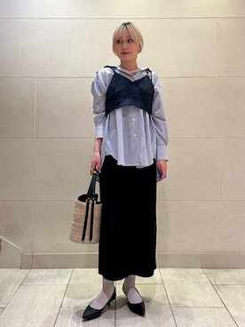 「SHIPS（シップス）のアイテム（スカート）」を使った、小菅さん（レディース・156cm）の秋コーディネート