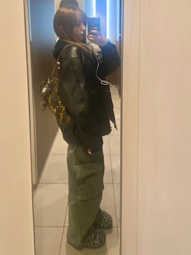 「アイテム（ライダースジャケット）」を使った、ヒナさん（レディース・162cm）の秋コーディネート