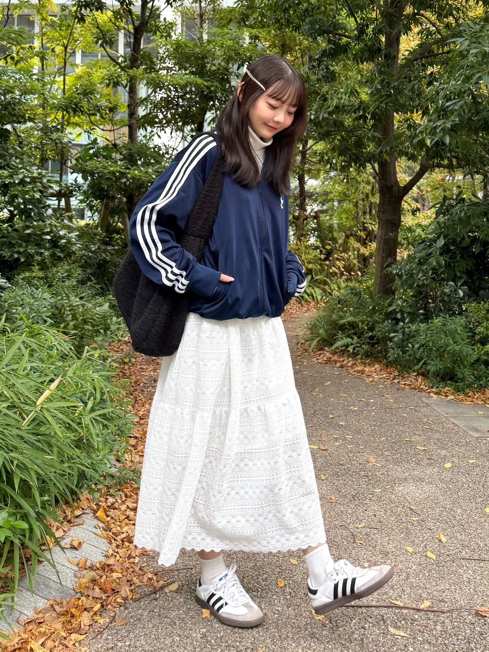 みさね｜adidasのジャージを使った秋コーディネート - WEAR