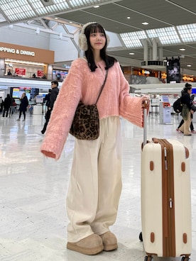 「hellam（へラム）のアイテム」を使った、みさねさん（レディース・158cm）の冬コーディネート