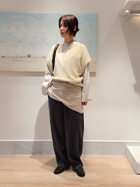 「アイテム（ストール/ショール）」を使った、Kikuchi_TOMORROWLANDさん（レディース・164cm）の秋コーディネート
