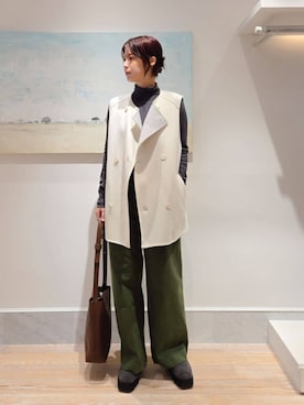 「TOMORROWLAND （トゥモローランド）のアイテム（ショルダーバッグ）」を使った、Kikuchi_TOMORROWLANDさん（レディース・164cm）の秋コーディネート