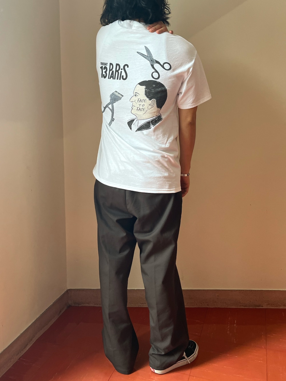 「Work of Art Kendai、プリントT、ラビアンジェ、laveange」｜「LAVEANGEの【Work of art kendai】Face Tee（Tシャツ/カットソー、ホワイト系）」を使った、kunishimalaさん（メンズ・168cm）の春コーディネートの1枚目の写真