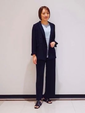 「INDIVI（インディヴィ）の【着る日傘／遮熱／UVケア】ダブルジャケット（テーラードジャケット、ブルー系）」を使った、mikaさん（レディース・165cm）の夏コーディネート