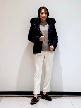 「INDIVI（インディヴィ）の【名品／撥水／抗菌防臭】ショート丈リサイクルダウンコート（ダウンジャケット/コート、ブルー系）」を使った、mikaさん（レディース・165cm）の冬コーディネート