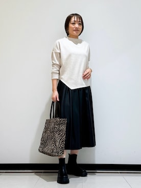 「インディヴィ」｜「アイテム（ブーツ）」を使った、mikaさん（レディース・165cm）の冬コーディネート