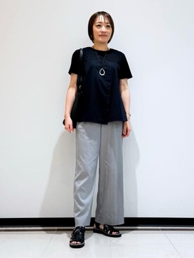 「INDIVI（インディヴィ）の【洗える】ビスチェレイヤード風トップス（Tシャツ/カットソー、ブラック系）」を使った、mikaさん（レディース・165cm）の夏コーディネート