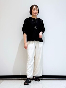「INDIVI（インディヴィ）の【刺繍／レース】スラッシュネックブラウス（シャツ/ブラウス、ブラック系）」を使った、mikaさん（レディース・165cm）の夏コーディネート