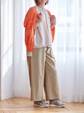 「Atelier（アトリエ）のアトリエ Atelier 【3E】ファスナー付き厚底スニーカー （スニーカー、ベージュ系）」を使った、MODEETJACOMOingSTAFFさん（レディース・160cm）の春コーディネート