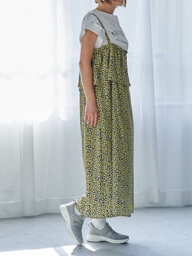 「ing（イング）のニットスニーカー（スニーカー、グレー系）」を使った、MODEETJACOMOingSTAFFさん（レディース・159cm）の夏コーディネート