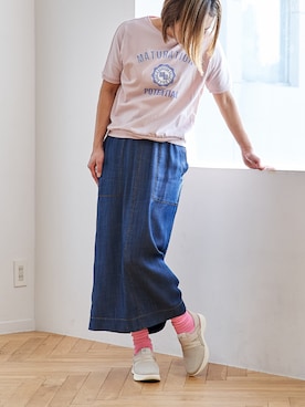 「ing（イング）のニットスニーカー（スニーカー、ベージュ系）」を使った、MODEETJACOMOingSTAFFさん（レディース・159cm）の夏コーディネート