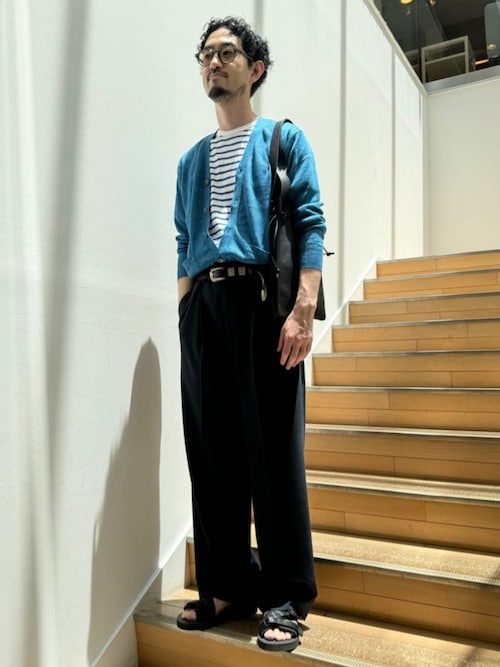 ＴＯＭＯＲＲＯＷＬＡＮＤ ｔｒｉｃｏｔ ティントリネン Ｖネックカーディガン | TOMORROWLAND (Men)/トゥモローランド |  三越伊勢丹オンラインストア・通販【公式】 TOMORROWLAND TRICOT ティントリネン Vネック カーディガン