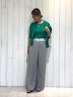 「INDIVI（インディヴィ）の【通年活躍！／アンサンブル可能】クルーネックカーディガン（カーディガン/ボレロ、グリーン系）」を使った、romiさん（レディース・158cm）の夏コーディネート