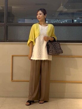 「INDIVI（インディヴィ）の【軽く羽織れる】ボレロカーディガン（カーディガン/ボレロ、イエロー系）」を使った、romiさん（レディース・158cm）の夏コーディネート