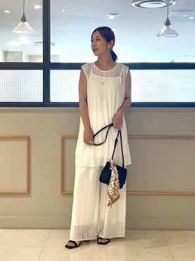「INDIVI（インディヴィ）の【洗える／セットアップ可能】ラッセルチュニック（チュニック、ホワイト系）」を使った、romiさん（レディース・158cm）の夏コーディネート