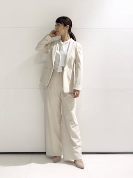 「INDIVI（インディヴィ）の【定番スーツ/洗える/UVケア】ストレッチテーラードジャケット（スーツジャケット、ベージュ系）」を使った、romiさん（レディース・158cm）の冬コーディネート
