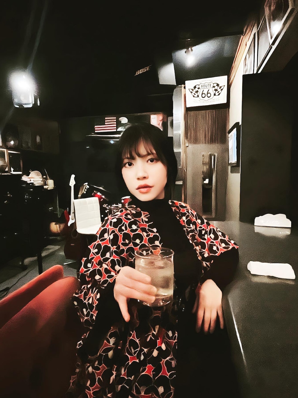 「着回しコーデ、ゆるコーデ、冬のコーデ、椿、和洋折衷、和洋折衷コーデヰネヱト、羽織りスタイル、着物コーデ」｜「無印良品のアイテム（ニット/セーター、ブラック系）」を使った、綺蝶レナ(Lena Kicho)さん（レディース・147cm）の冬コーディネートの1枚目の写真