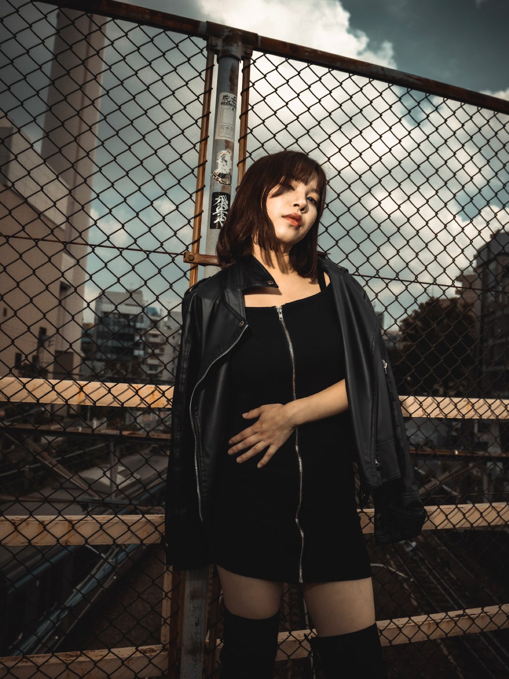 「秋服コーデ、シンプルコーデ、秋、ロックコーデ、ロック、プチプラ、プチプラコーデ、低身長女子、ブーツスタイル、オトナカワイイ」｜「FOREVER 21のアイテム（ブーツ、ブラック系）」を使った、綺蝶レナ(Lena Kicho)さん（レディース・147cm）の秋コーディネートの1枚目の写真
