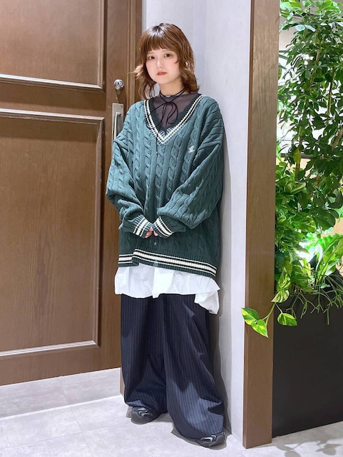 EFILEVOL MUKAI TAICHIネイビー Vネックニットセーター EFILEVOL MUKAI TAICHIネイビー Vネックニットセーター