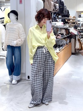 「GLOBAL WORK（グローバルワーク）のサッカータックイージーパンツ/646208（その他パンツ、ブラック系）」を使った、ナスちゃんさん（レディース・152cm）の夏コーディネート