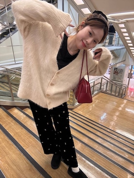 「LOWRYS FARM（ローリーズファーム）のシャギーロングＶカーディガン　595935（カーディガン/ボレロ）」を使った、あやさん（レディース・162cm）の冬コーディネート