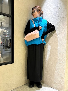 「アイテム（ダウンベスト）」を使った、あやさん（レディース・162cm）の秋コーディネート