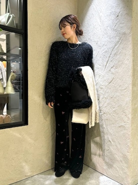 「アイテム（マフラー、ホワイト系）」を使った、あやさん（レディース・162cm）の冬コーディネート